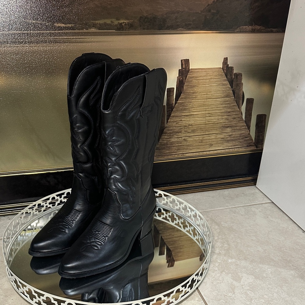 Black Cowboy Boots